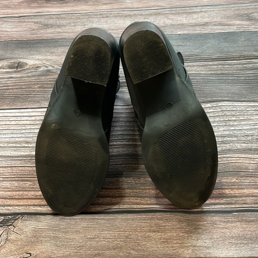 Black booties! - Picture 9 of 12